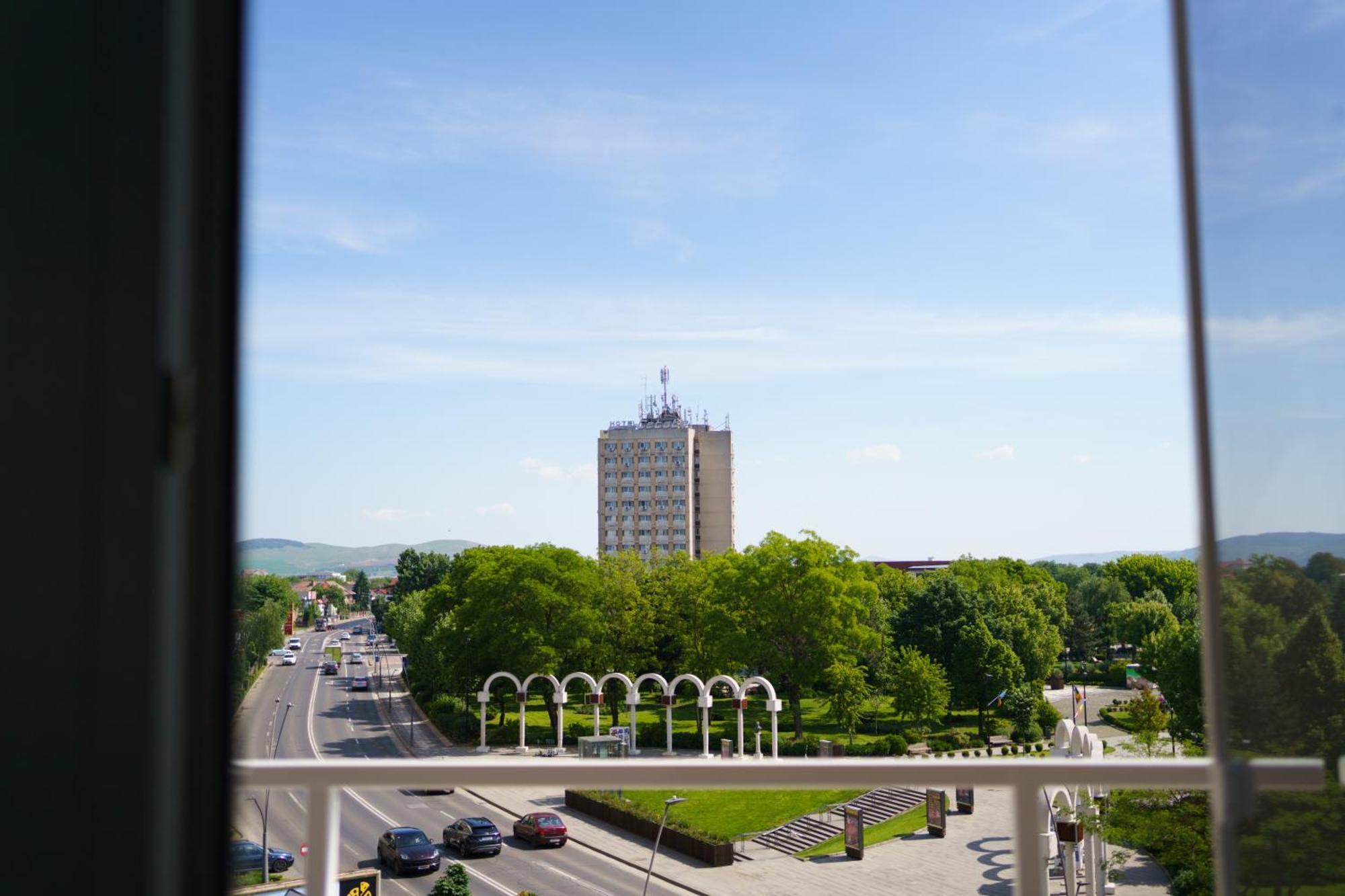 Pasiro Aparthotel Gyulafehérvár Kültér fotó